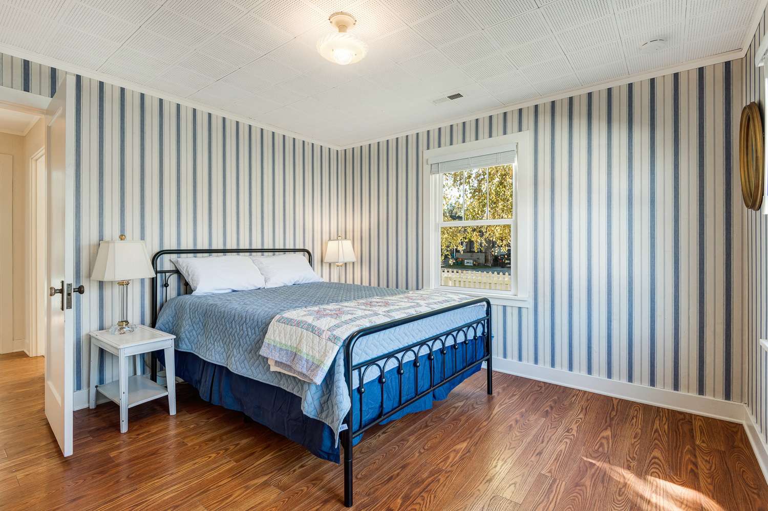 Noble House, Prineville, Oregon