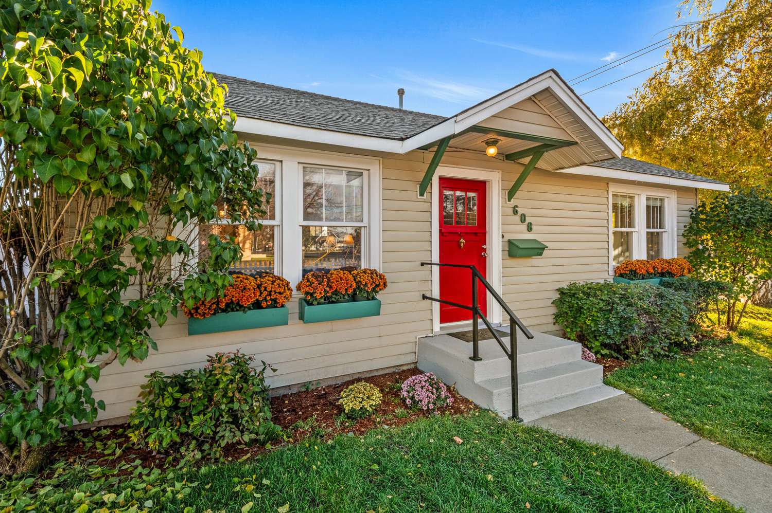 Noble Houseby Stahancyk House, Prineville, Oregon