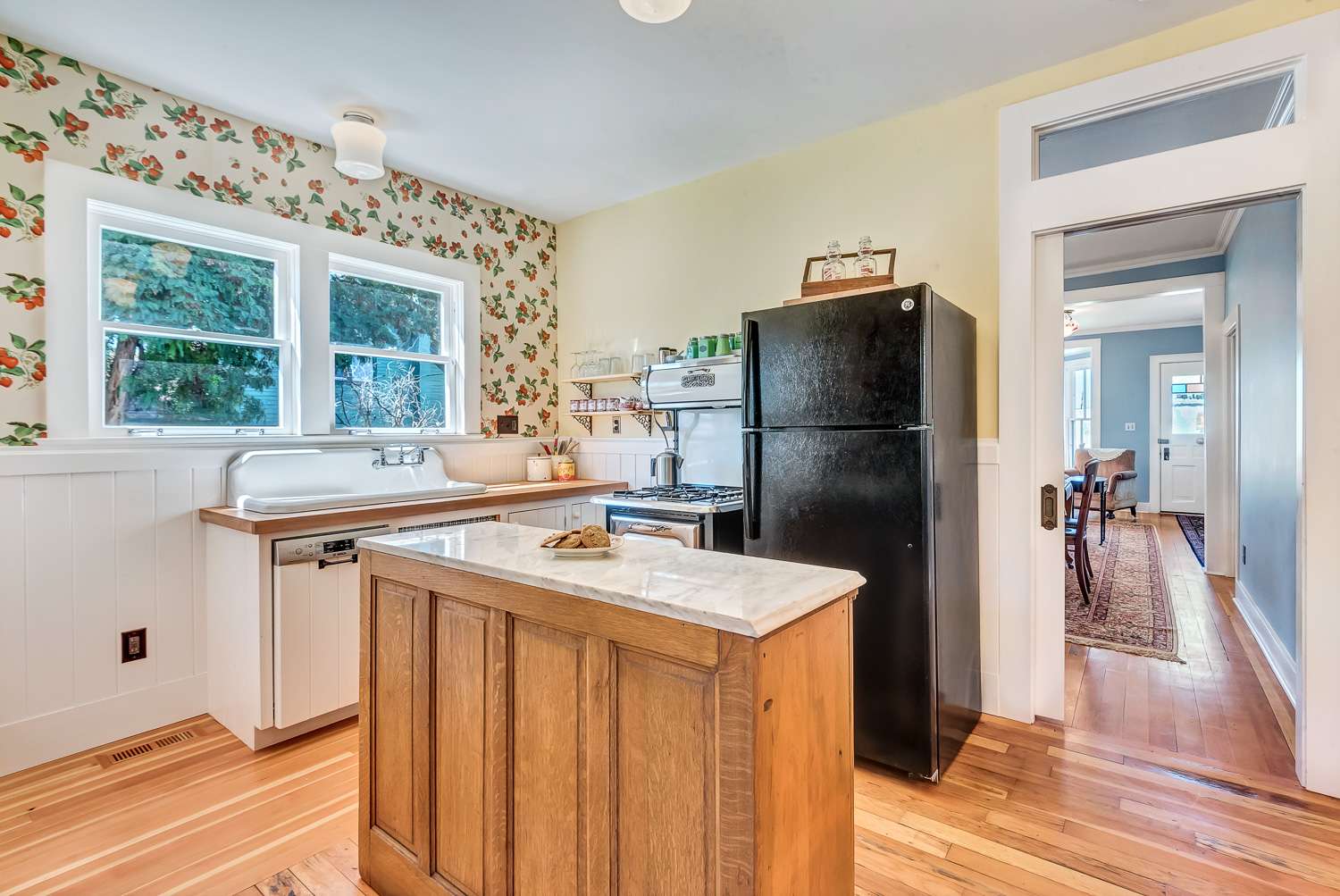 LaFollette House by Stahancyk House, Kitchen